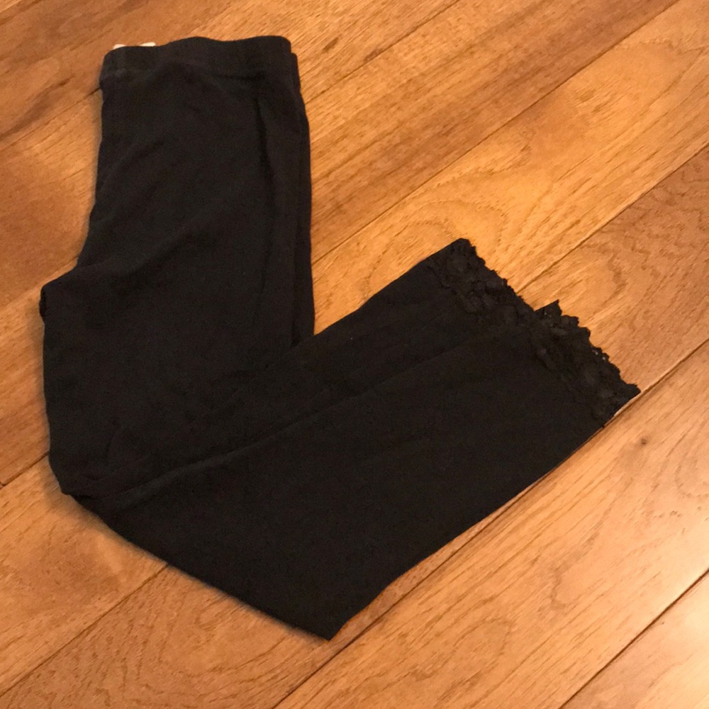 Black leggings